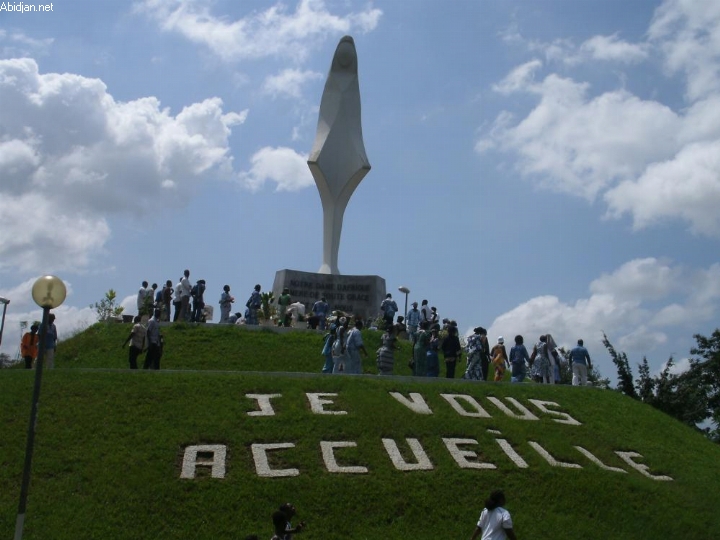 Plusieurs milliers de pèlerins chrétiens au sanctuaire marial d’Issia